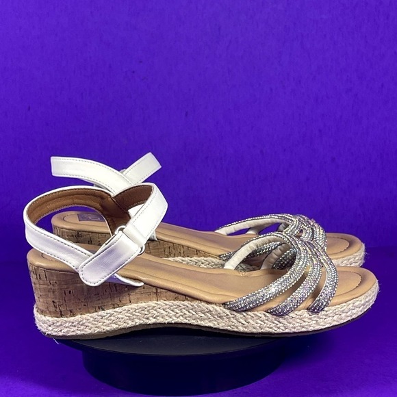 DV Dolce Vita Big Girls White Tinker Espadrille Wedge Sandal Shoe Size 5 - Picture 1 of 8
